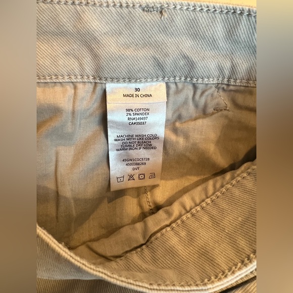 JOE’S JEANS Stone High Rise Cargo Skirt With Asymmetrical Hem Detail - Picture 7 of 9